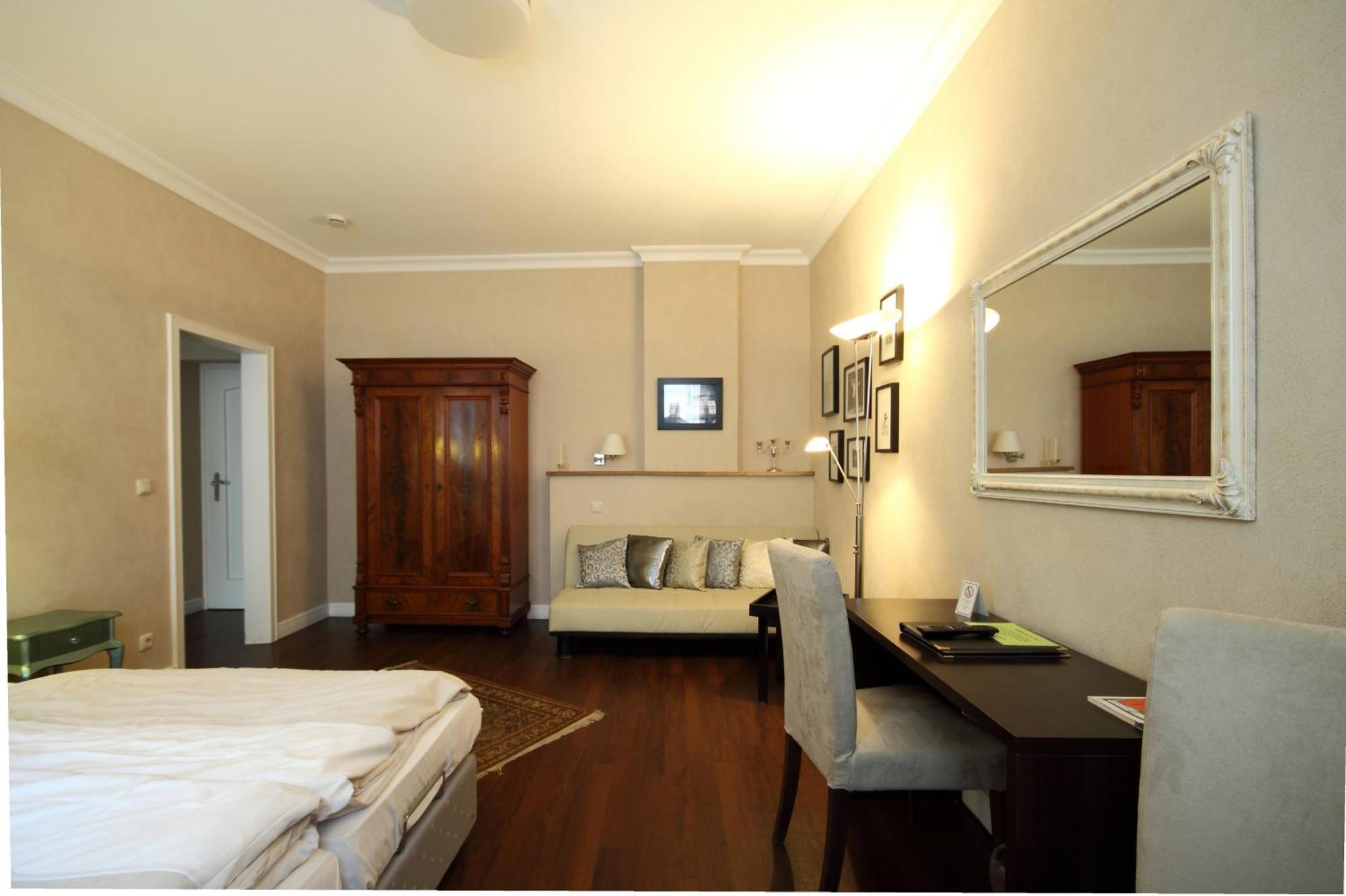Hotel Zum Goldenen Stern Pruem Exterior photo